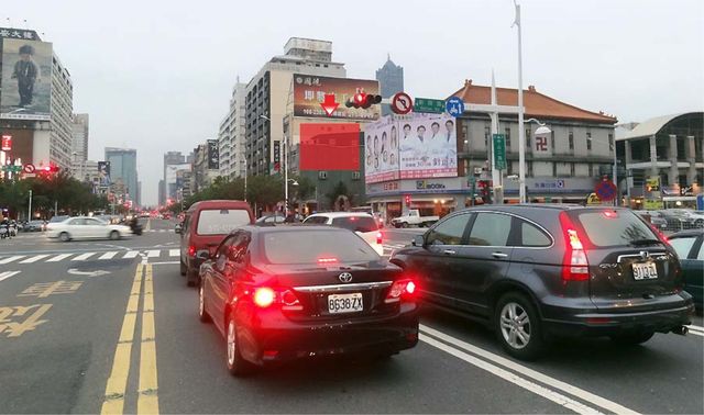 HW-P-0046鐵架+壁面廣告塔-高雄市前金區中山二路545號-中山路與新田路口往小港機場廣告看板